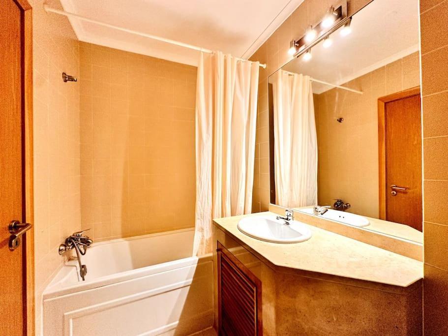 Sweety Bela Vista Apartment Lisbon Exterior photo